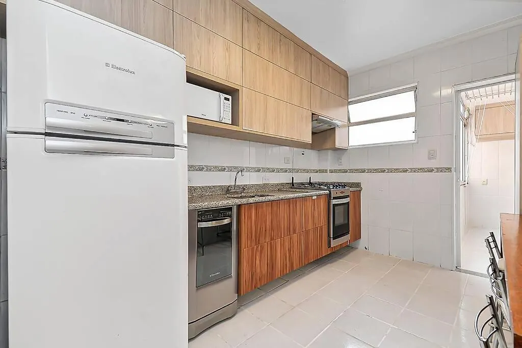 Lindo Apartamento Com 3 Quartos E Sacada Na Liberdade Sao Paulo 0*,  Brazil