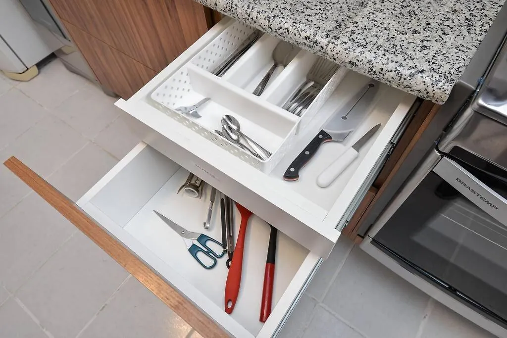 Lindo Apartamento Com 3 Quartos E Sacada Na Liberdade Sao Paulo Apartment